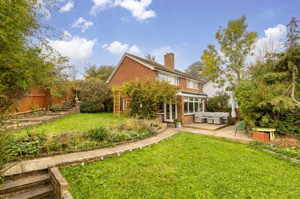 Property photo 3 of 23
