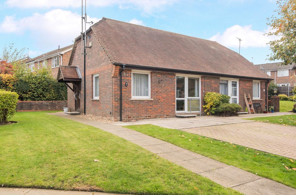 Property photo 1 of 12 1368896-1-68F0B46...