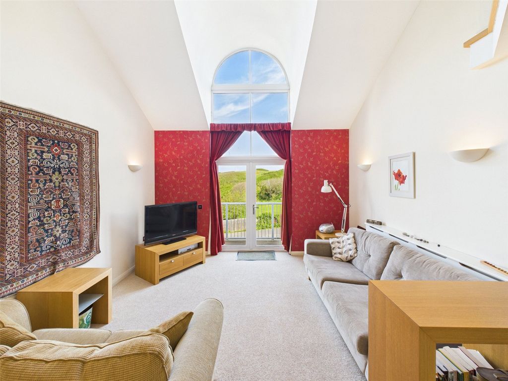 Property photo 3 of 13 Picture No. 39