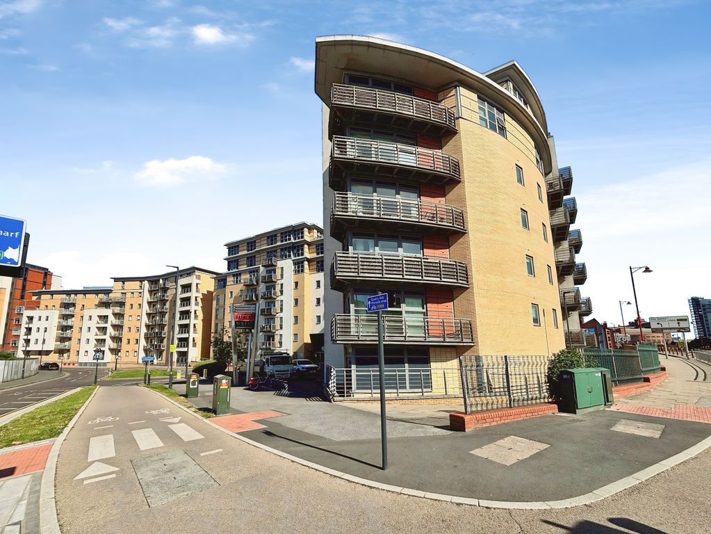 Property photo 3 of 18