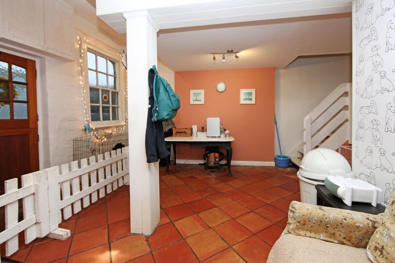 Property photo 3 of 10 Photo 3