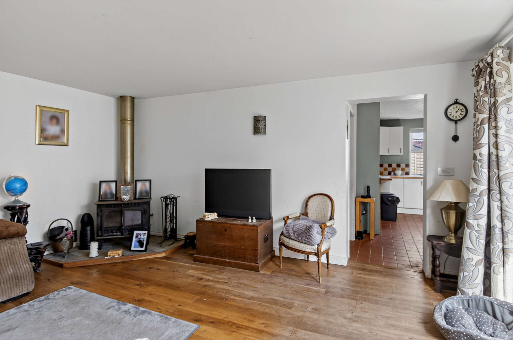 Property photo 3 of 11