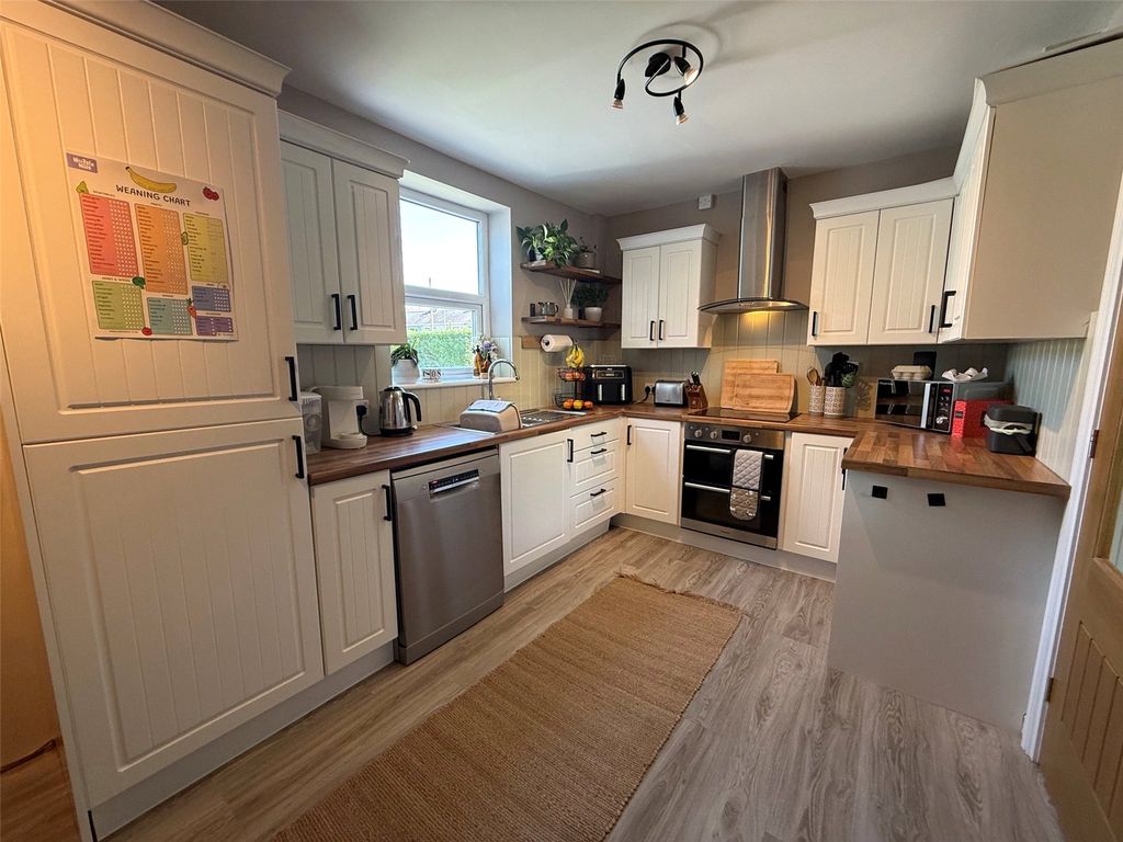 Property photo 3 of 16 Picture No. 07