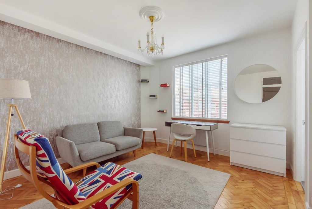 Property photo 2 of 6 876346 (2)