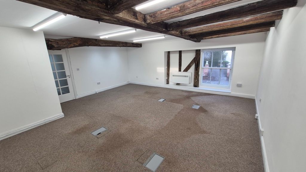 Property photo 2 of 9 Photo 8