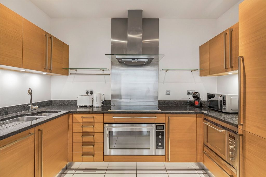 Property photo 3 of 8 Picture No. 04