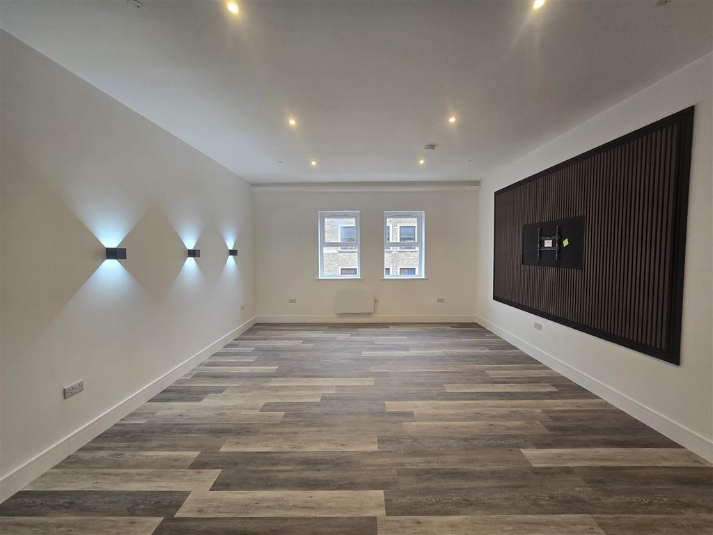 Property photo 1 of 11 20251021_114025.Jpg