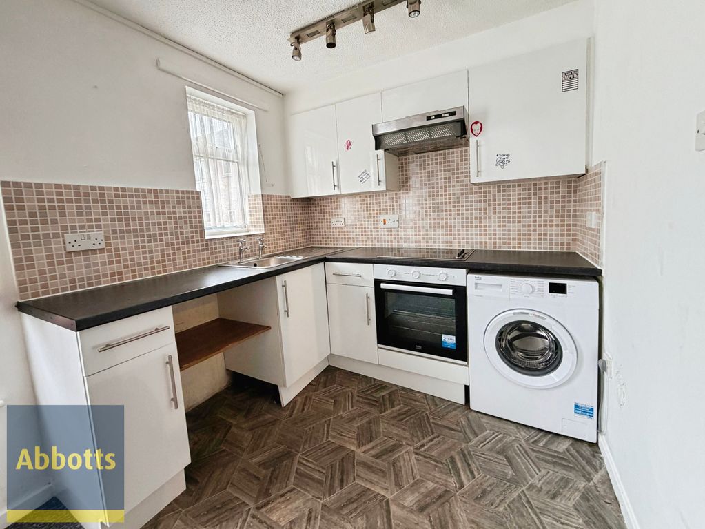 Property photo 1 of 4
