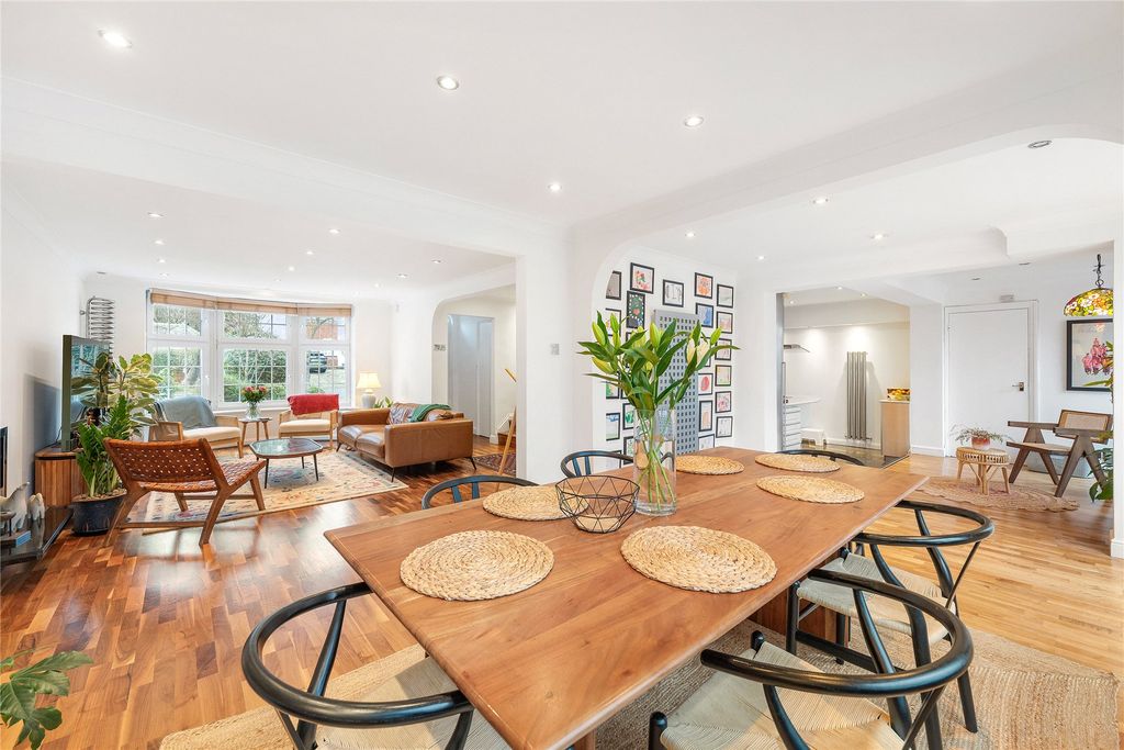 Property photo 3 of 11 Picture No. 04