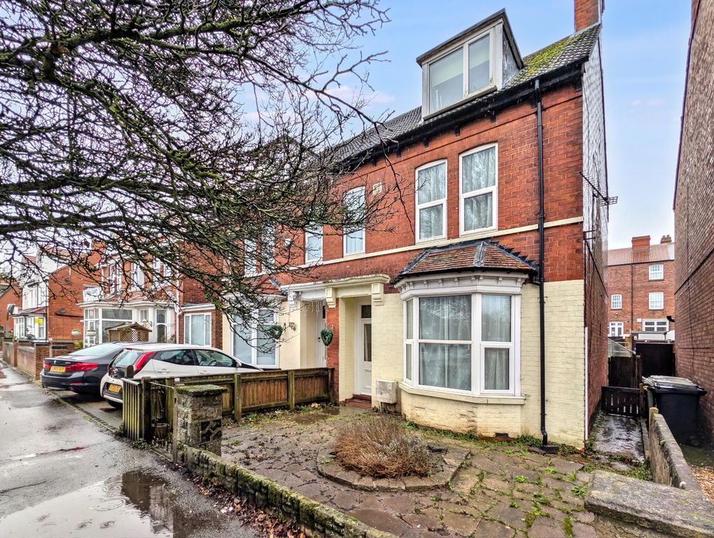 Property photo 1 of 18 Front