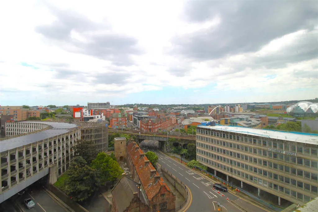 Apartment in Newcastle upon Tyne, Tyne and Wear - More