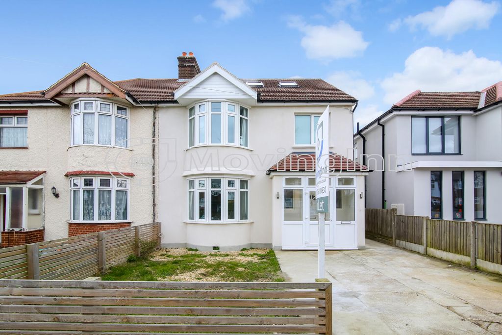 Property photo 1 of 10 Front (Exterior)