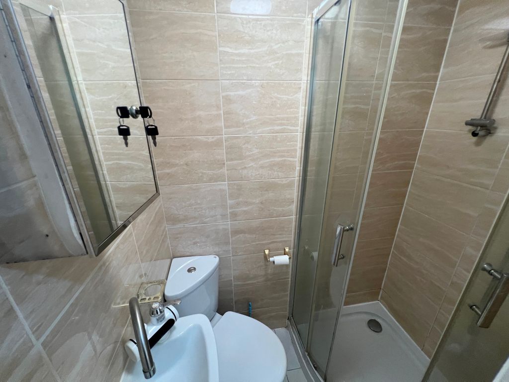 Property photo 2 of 3