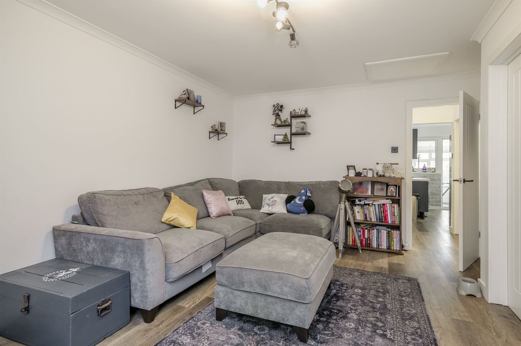 Property photo 3 of 22