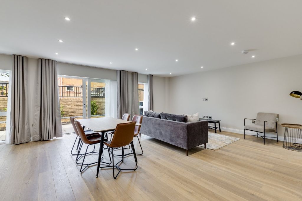 Property photo 1 of 12 Picture No. 28