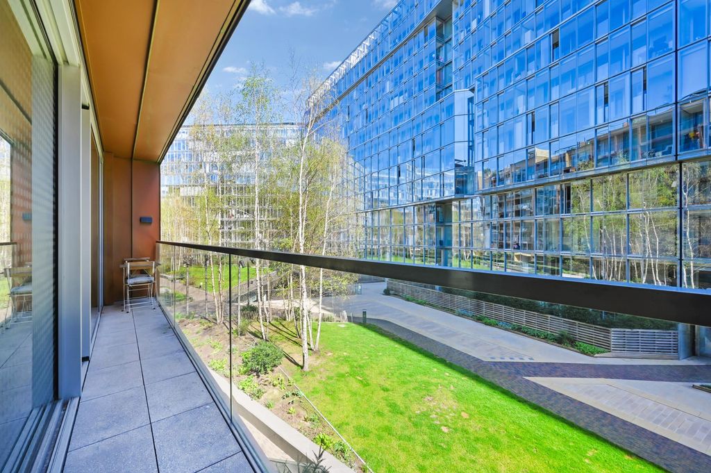 Property photo 3 of 12