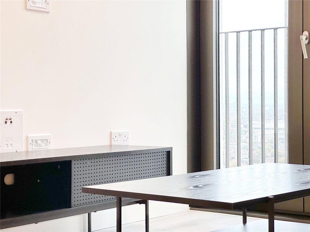 Property photo 3 of 8 Picture No. 04