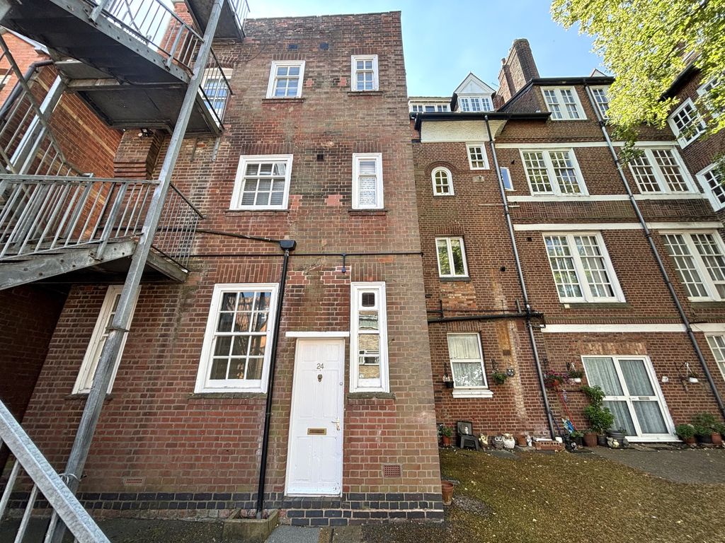 Property photo 1 of 6