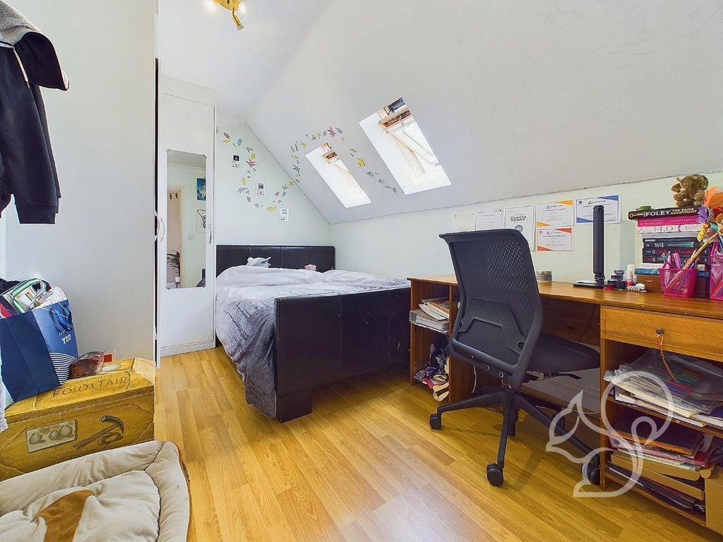 Property photo 3 of 28 Cam01659G0-Pr0087-Still022.Jpg