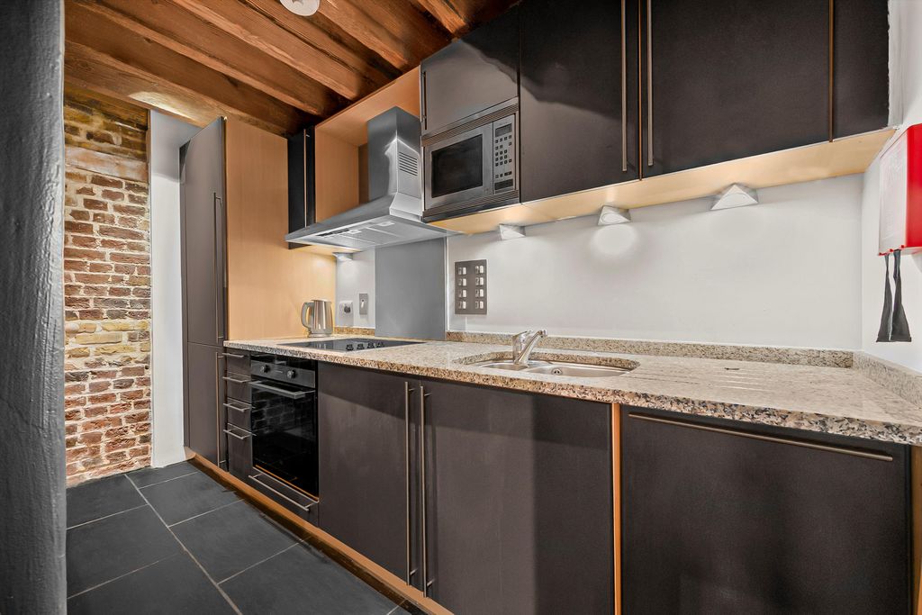 Property photo 3 of 12 Image