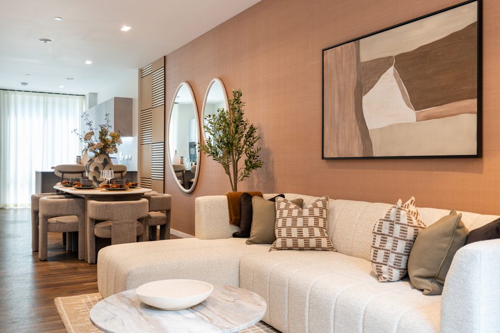 Property photo 1 of 26 Images