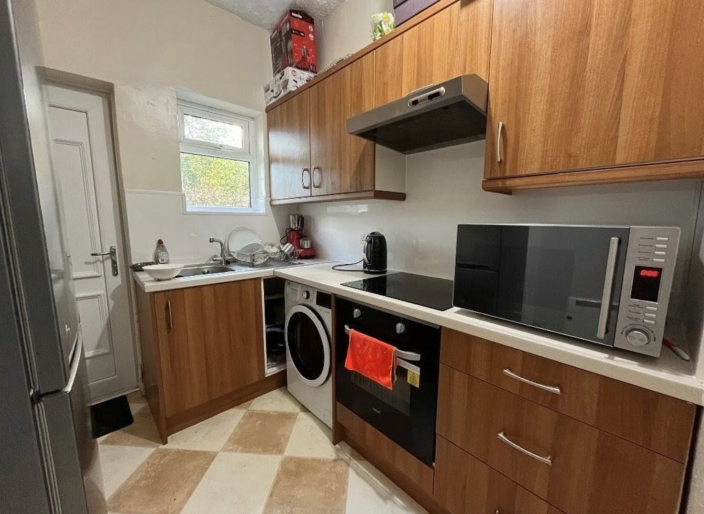 Property photo 2 of 7 45507