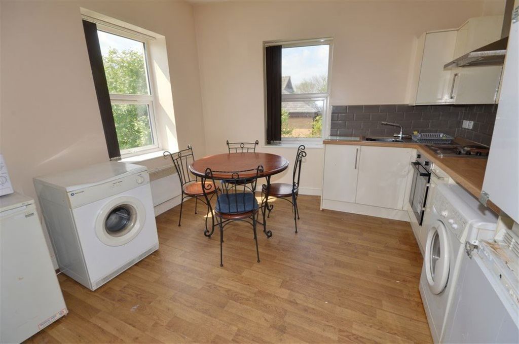 Property photo 2 of 6