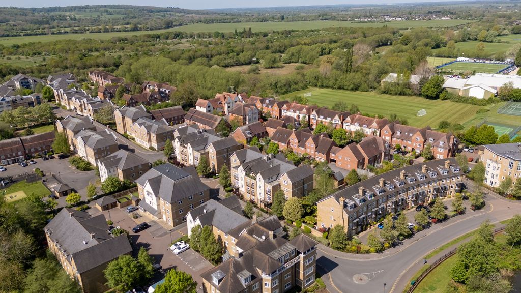 Additional image 13 of 3 bed maisonette for saleElizabeth Jennings Way, Oxford OX2