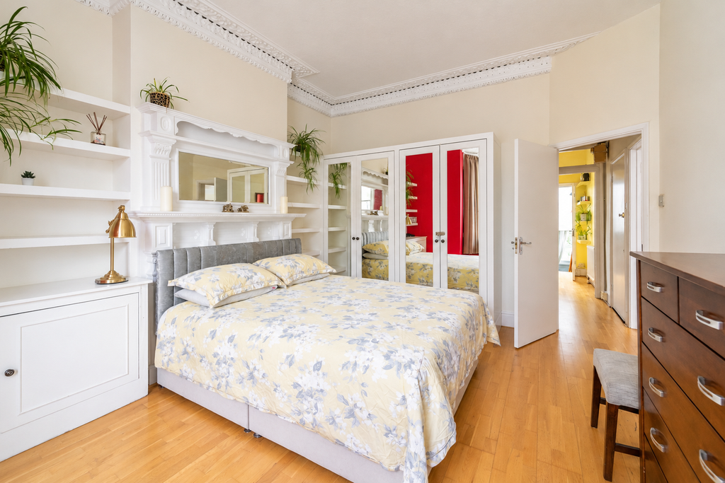 Property photo 3 of 19 04F3E482-315A-48c0-B002-31Ec2Dee990d (1)