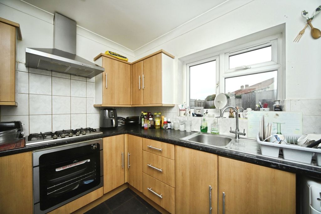 Property photo 2 of 16 Pbox-Img.Jpg