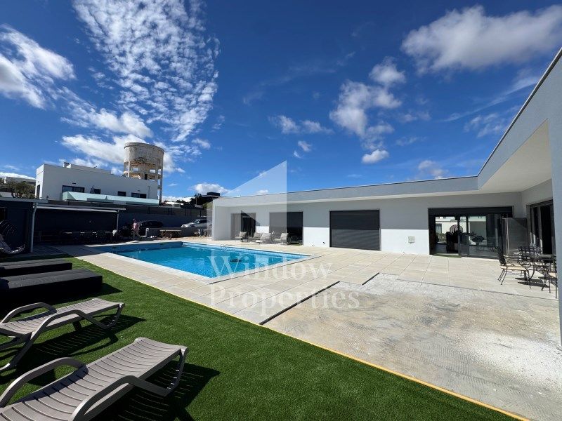 Property photo 1 of 38