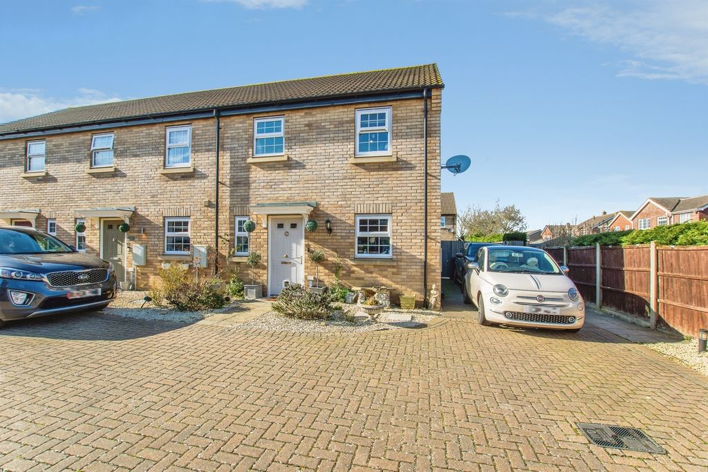 Property photo 1 of 19