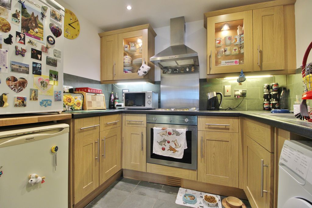 Property photo 3 of 13