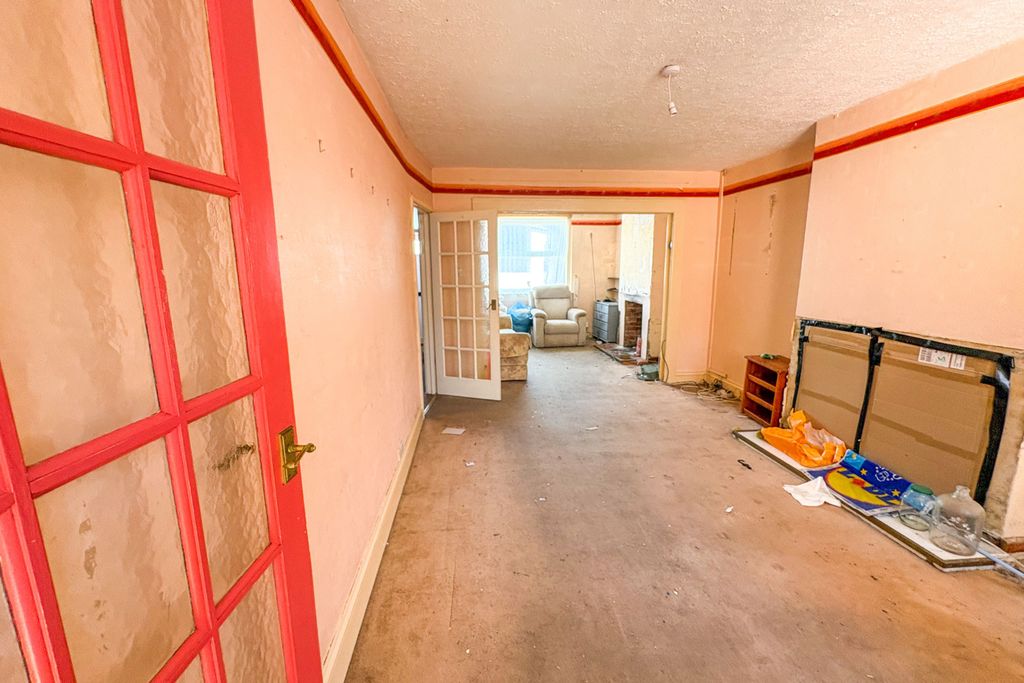 Property photo 3 of 13 1 Newberry Gardens, Weymouth, Dorset, DT4 8Ls