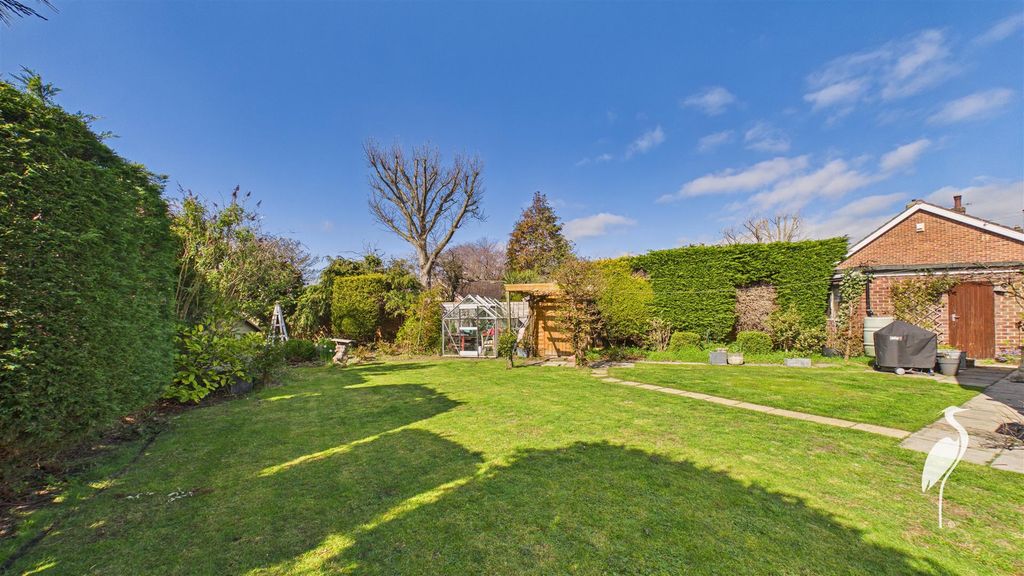 Property photo 2 of 30 Outside