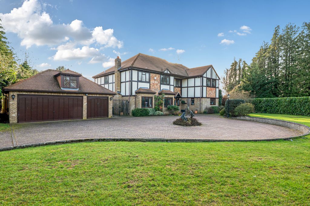 Property photo 1 of 19