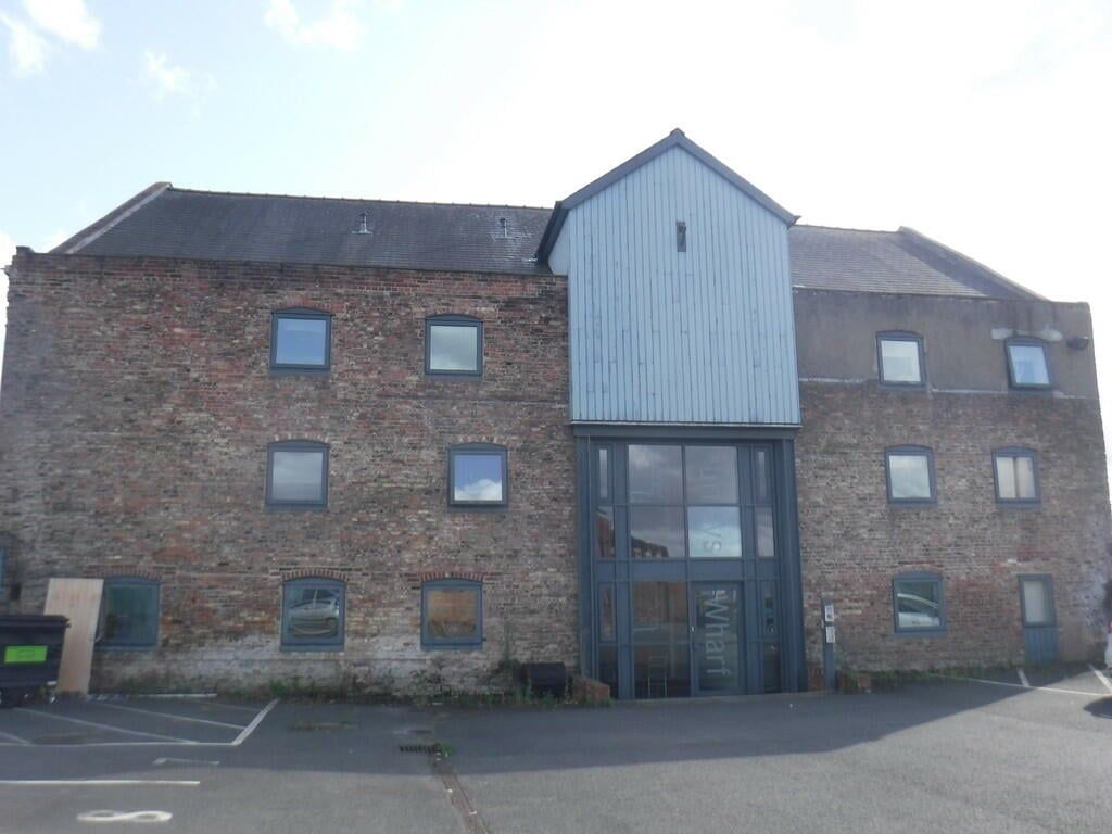 Property photo 1 of 6