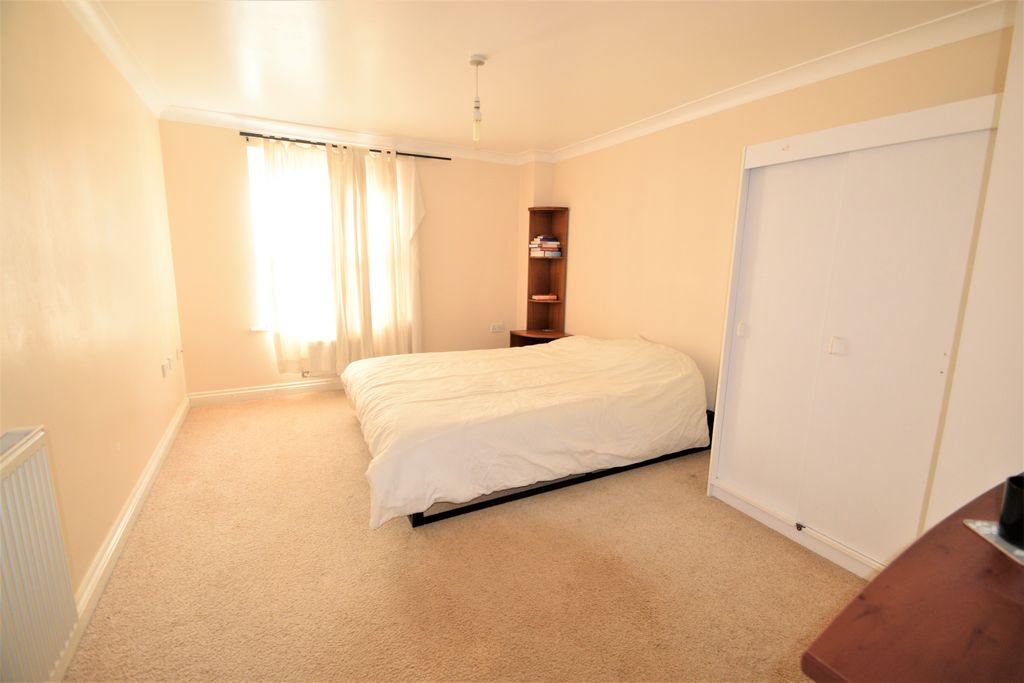Property photo 3 of 7 Photo 03