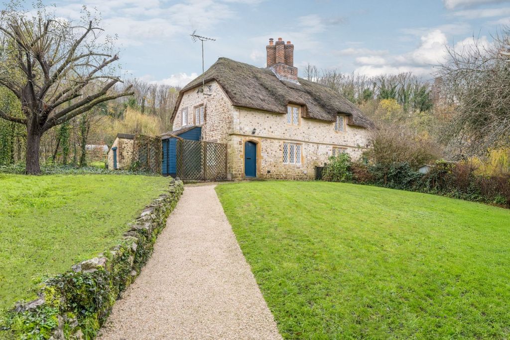 Property photo 1 of 12