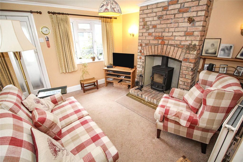 Property photo 2 of 21 Picture No. 19