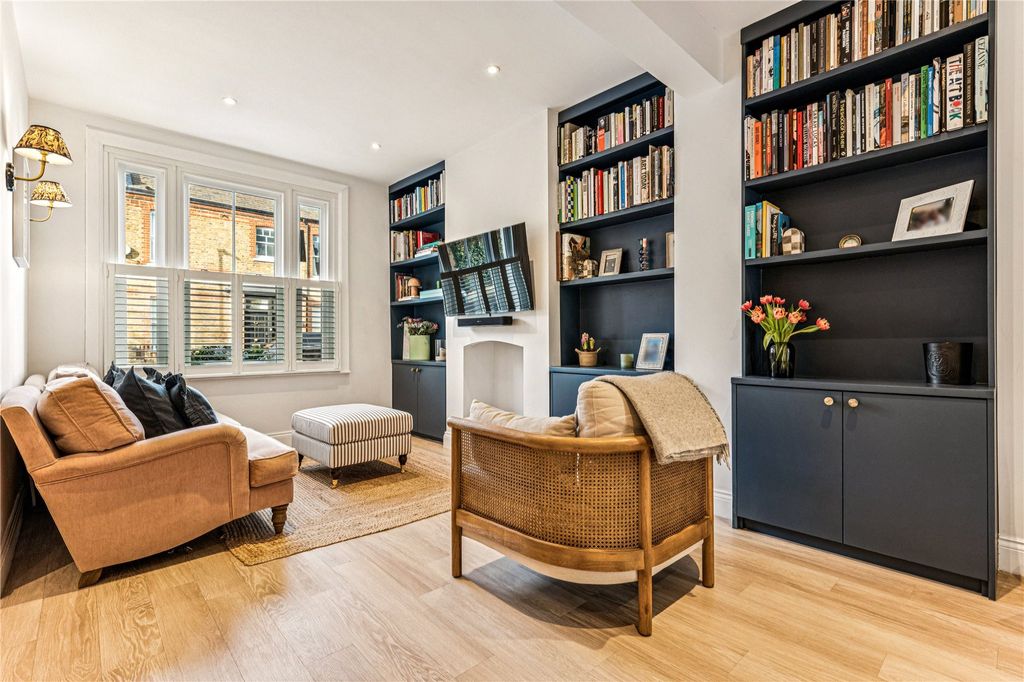 Property photo 2 of 24 Picture No. 29