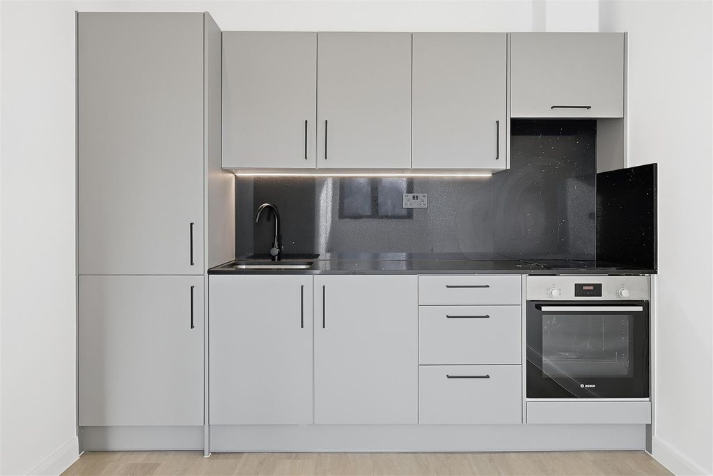 Property photo 2 of 6 001_Img_8062.Jpg