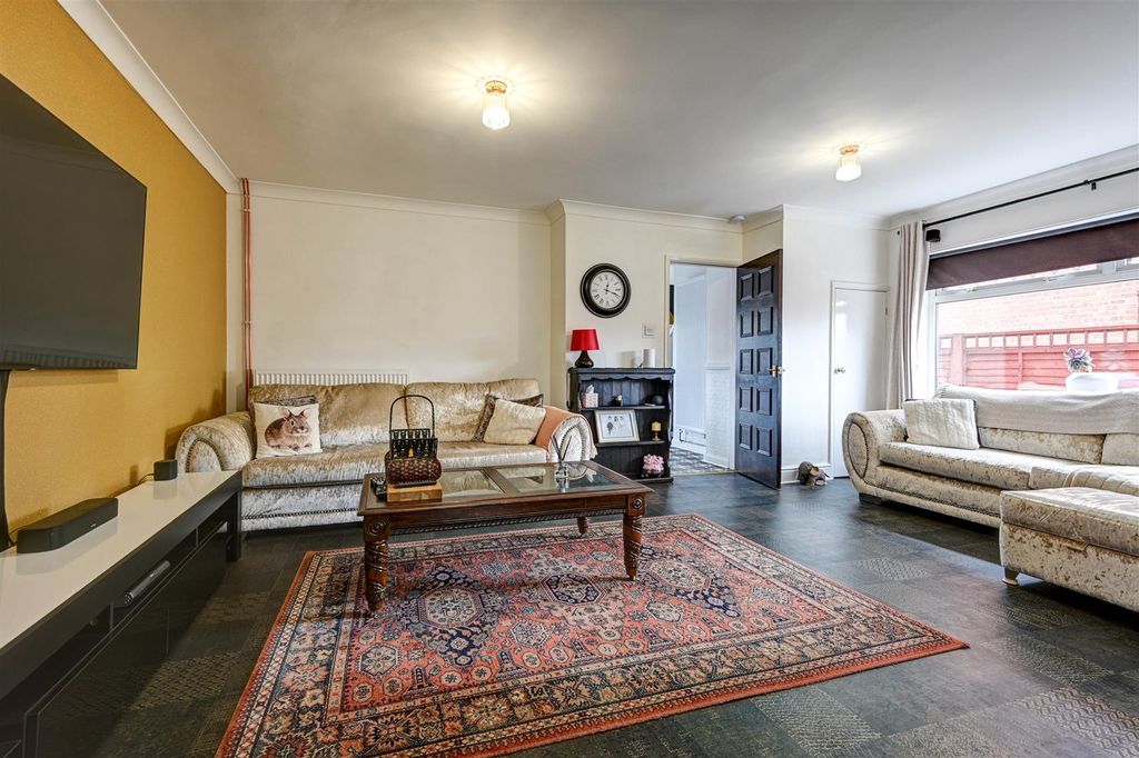 Property photo 3 of 20 Lounge 1.Jpg