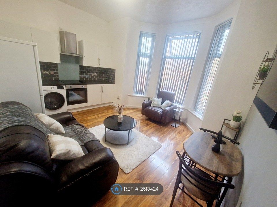 Property photo 2 of 12