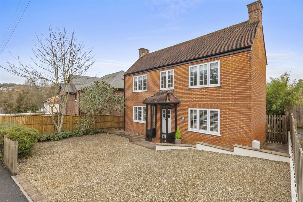 Property photo 1 of 15 69 Chapel Lane, Hp12 4Bs-15.Jpg