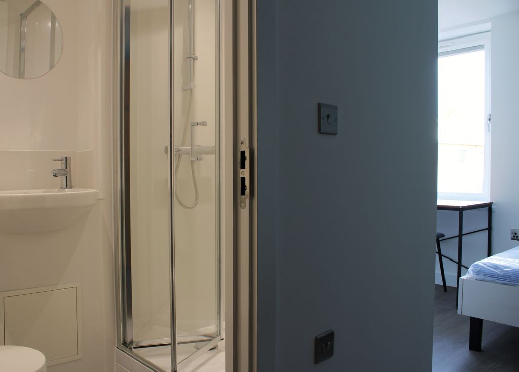 Property photo 3 of 4