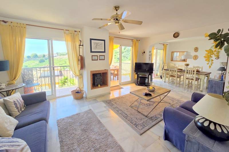 Property photo 2 of 19