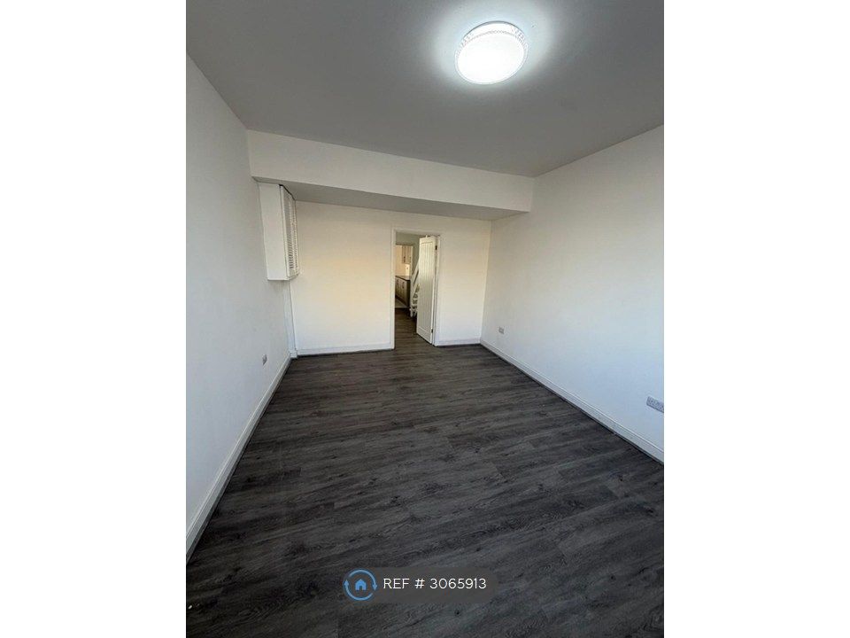 Property photo 2 of 10 Front Reception Room