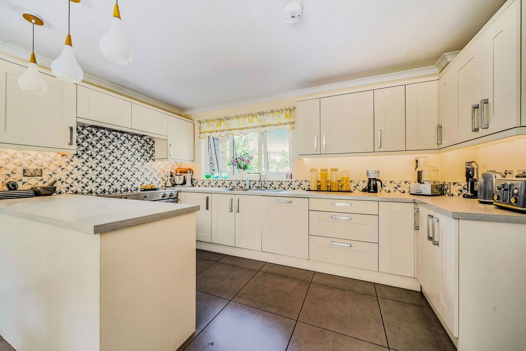 Additional image 4 of 4 bed detached house for saleNewmills, Launceston PL15