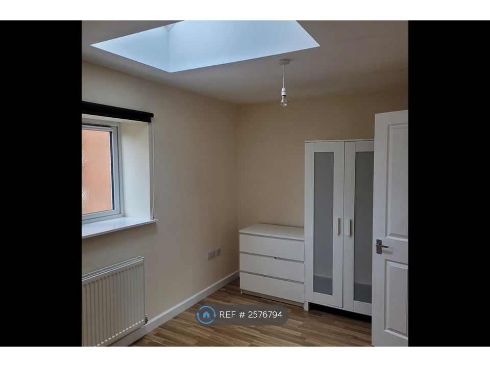 Property photo 3 of 5